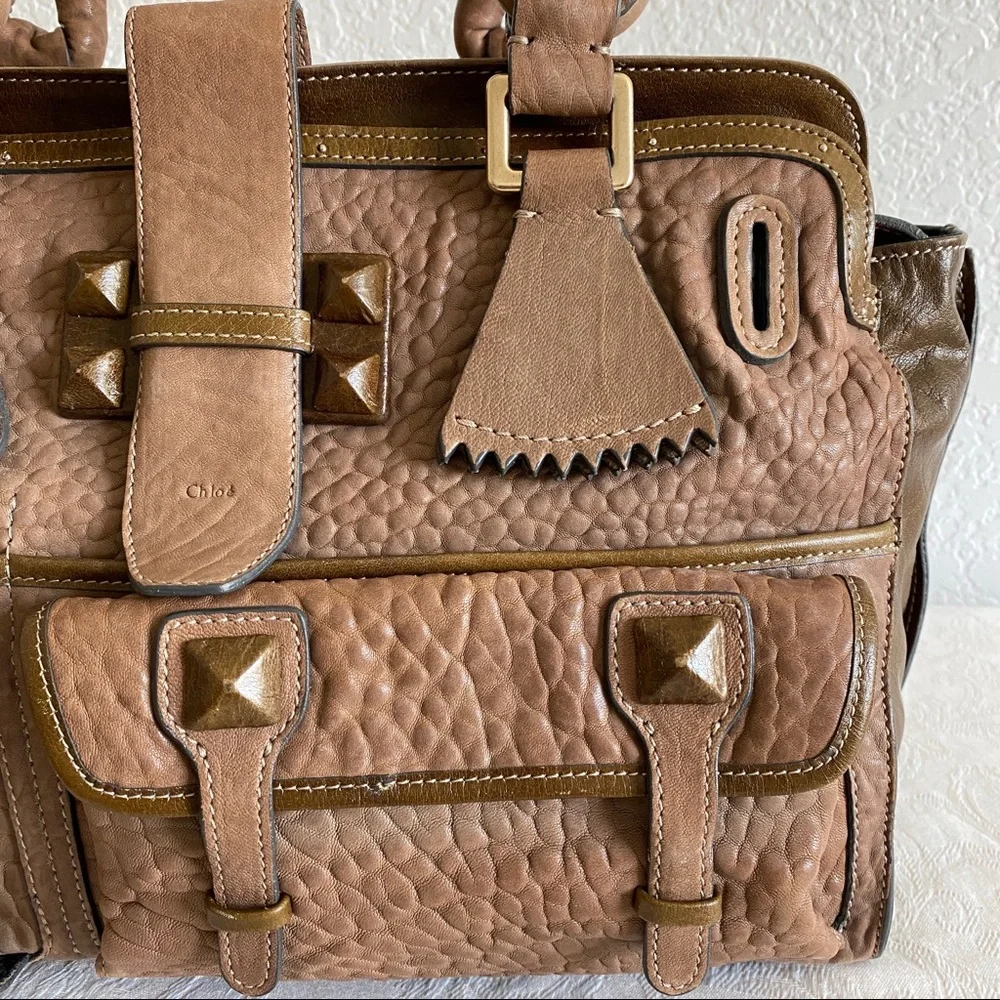 Chloe front pocket organizer tote